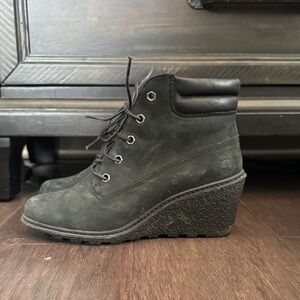 Timberland Women's Black Suede Wedge Lace-Up Boots